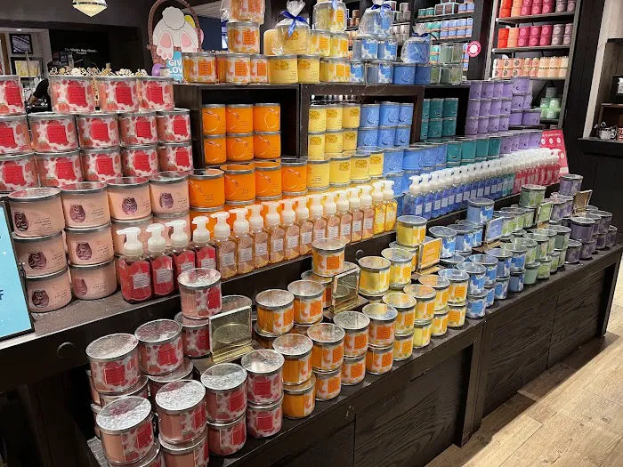 Bath & Body Works 4