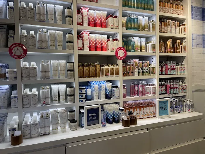 Bath & Body Works 9