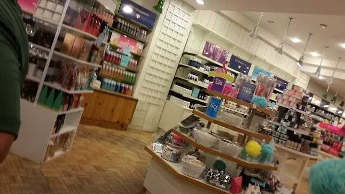Bath & Body Works 1