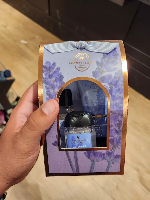Bath & Body Works 2