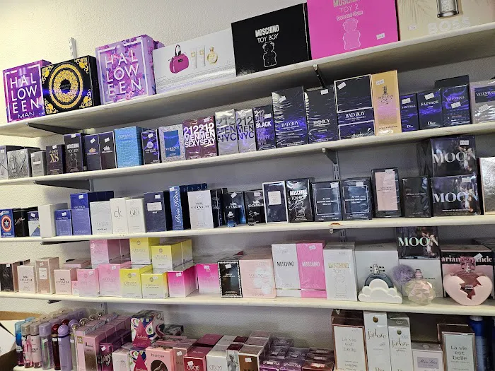 Perfumeria y Distribuidora de Belleza Dharma 8