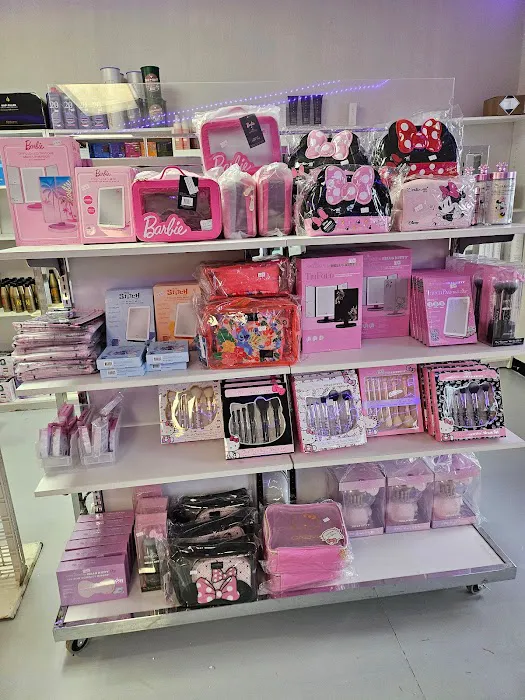 Perfumeria y Distribuidora de Belleza Dharma 5