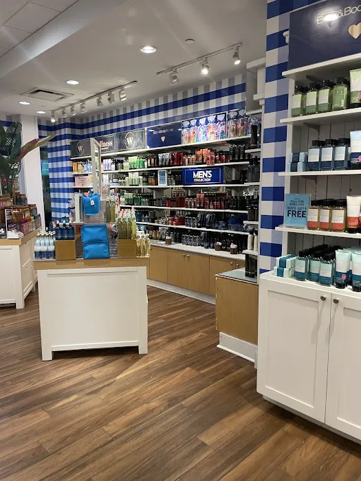 Bath & Body Works 4