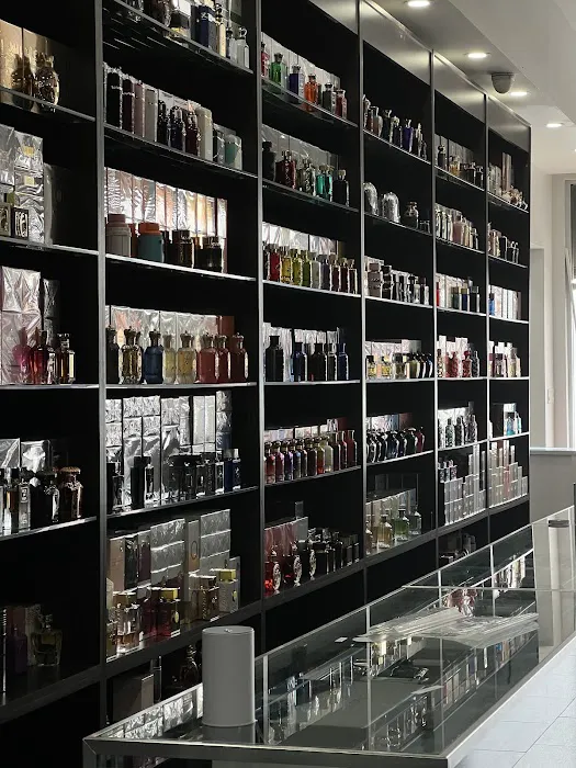 Donnatella Perfumes 3