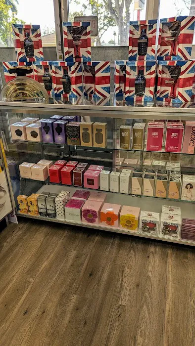 La Belle Perfume Distributors 0