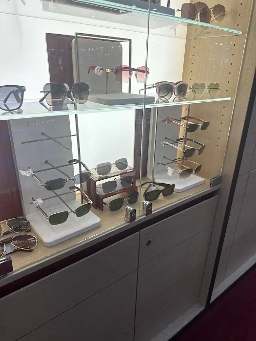 Lexor Miami - Sunglasses, Watches & Perfumes Store Miami 2