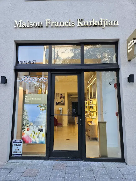 Maison Francis Kurkdjian 4