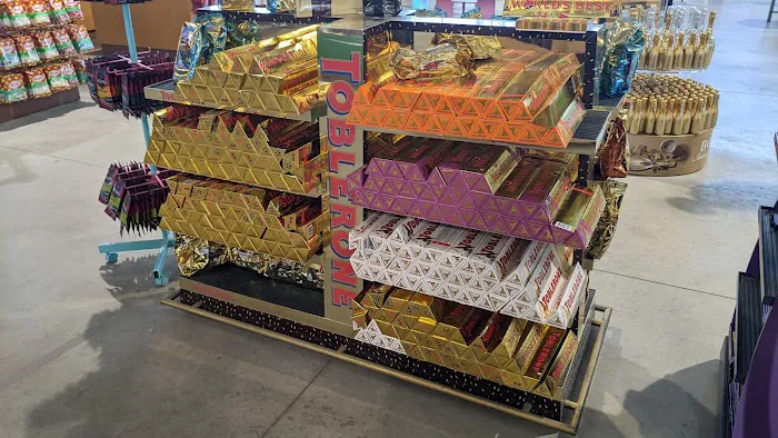 Ambassador Duty Free Detroit 8