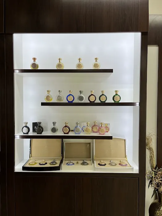 Luluat Almusk Perfume Shop 7