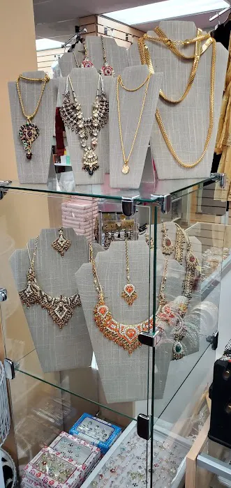 Al-Hishaam Islamic Gifts & Indian Fashions 0