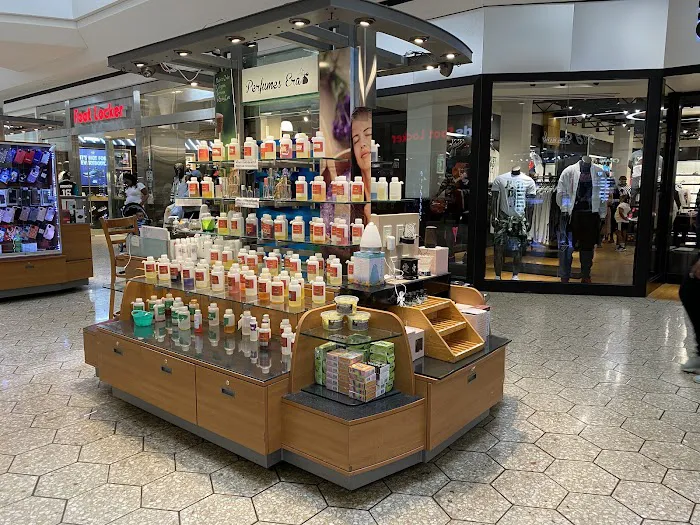 Perfumes Era Fairlane Town Center 0
