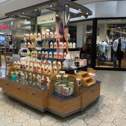 Perfumes Era Fairlane Town Center ico