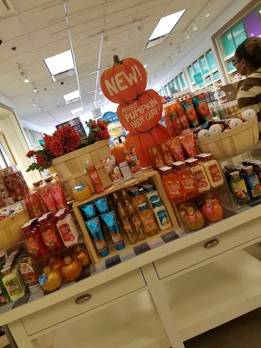 Bath & Body Works 1