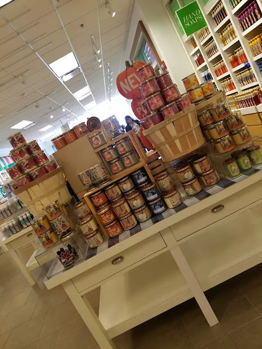 Bath & Body Works 2