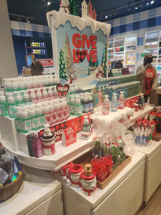 Bath & Body Works 1