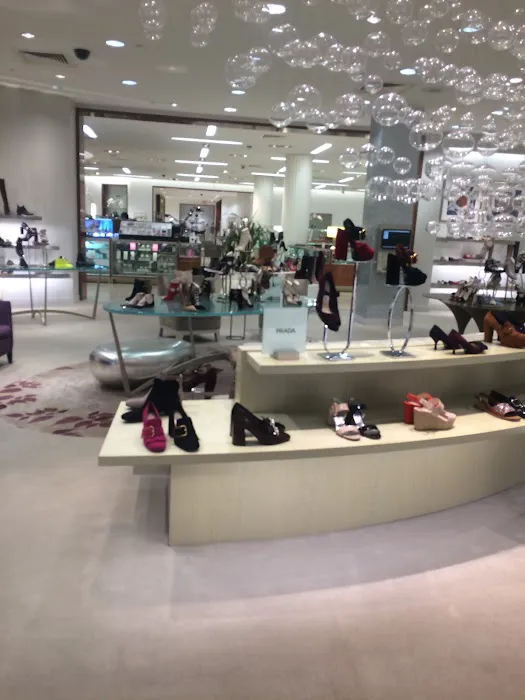 Saks Fifth Avenue 3