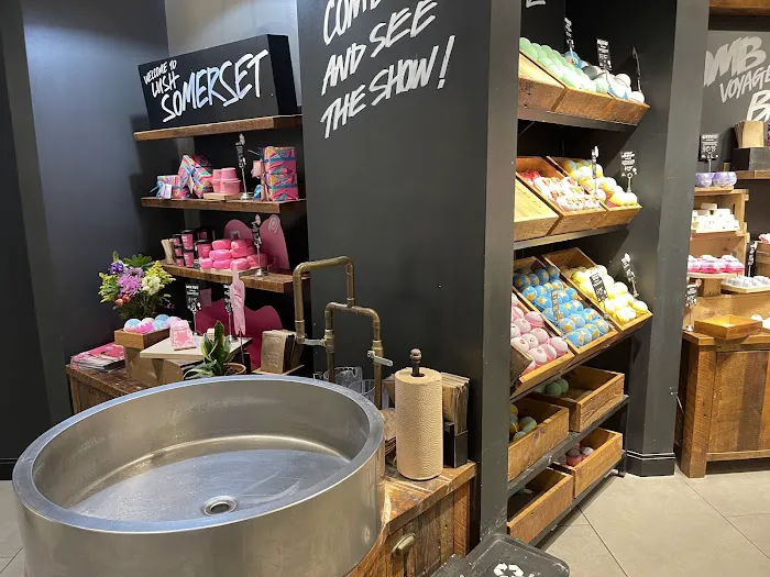 Lush Cosmetics Somerset 5