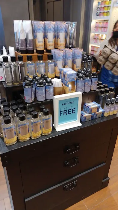 Bath & Body Works 3