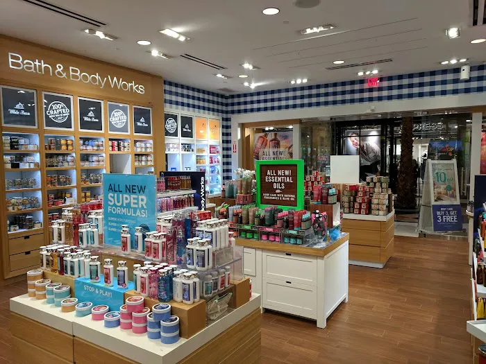 Bath & Body Works 4