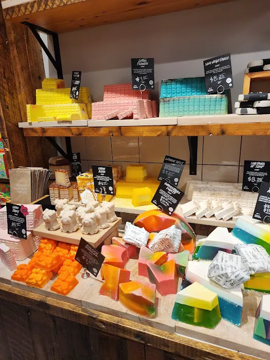 Lush Cosmetics Partridge Creek 3