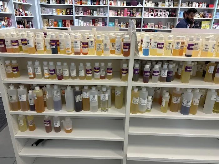 Perfumes Era The Mall at Partridge Creek 7