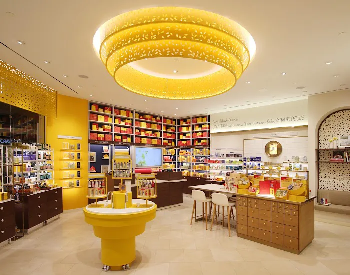 L'OCCITANE EN PROVENCE 9