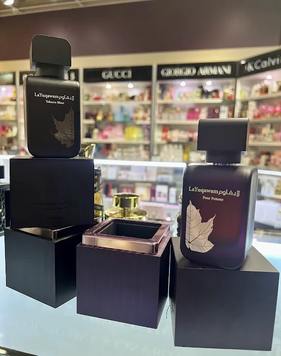 Perfumes Era Great Lakes Crossing Outlets District 3 0