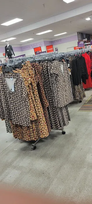 K&G Fashion Superstore 6