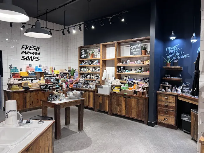 Lush Cosmetics Woodland Grand Rapids 7
