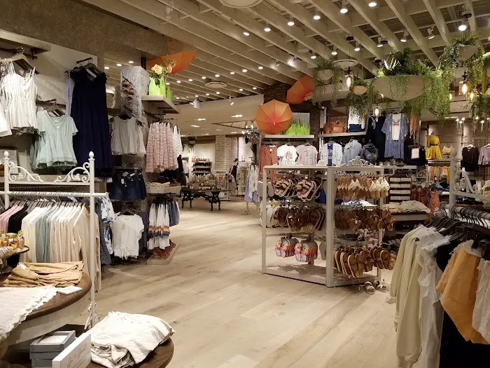 Altar'd State Woodland Mall 7