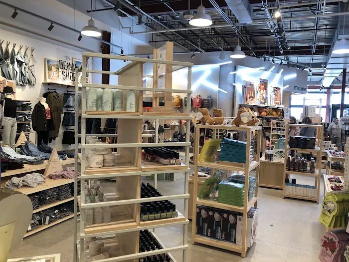 Urban Outfitters 6