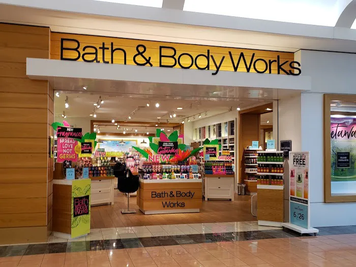 Bath & Body Works 9