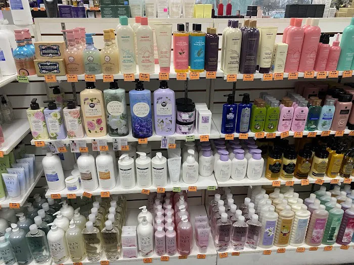 The Avon Shop 4