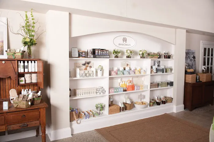 Annie Oakley Natural Perfumery 4