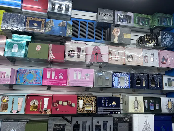 Perfume Outlet 9