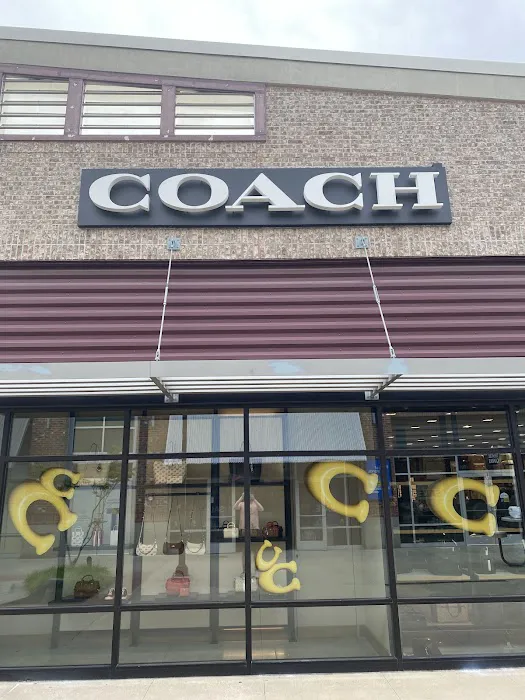 COACH Outlet 1