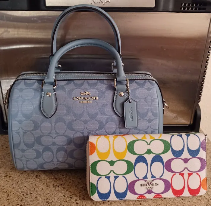 COACH Outlet 5