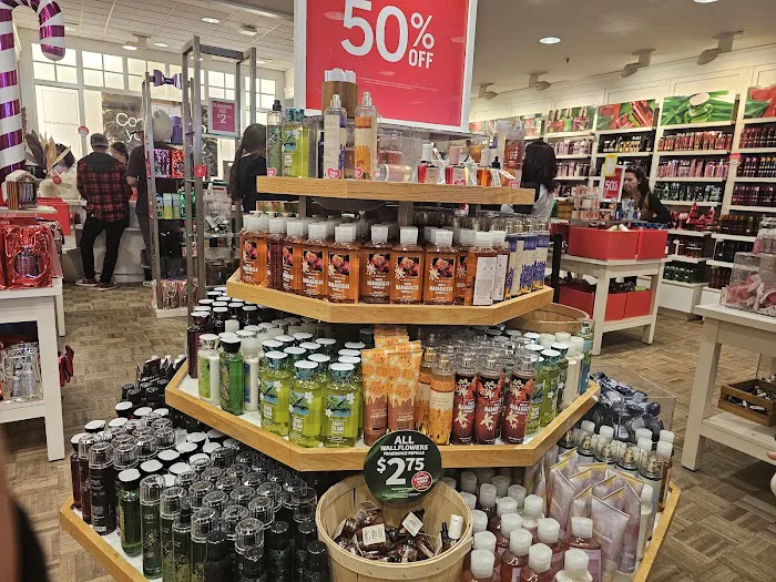 Bath & Body Works 4