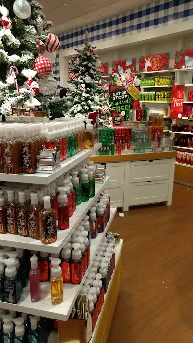 Bath & Body Works 4