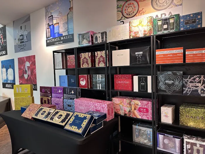 Perfume Hut 5