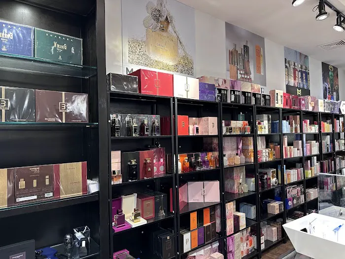 Perfume Hut 7