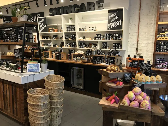 Lush Cosmetics Southport 5