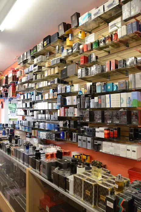 Paris Perfume Outlet 1