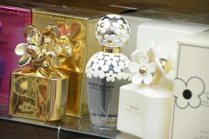 Paris Perfume Outlet 7
