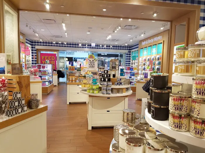 Bath & Body Works 4