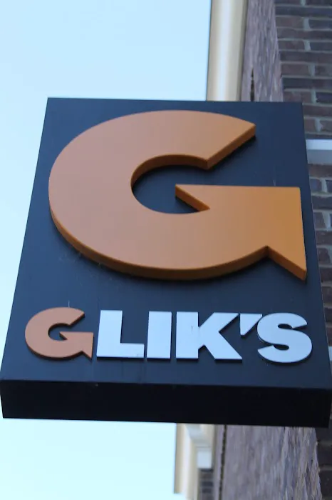 Glik's Men's 9