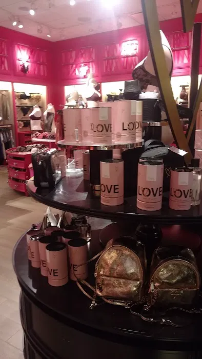 Victoria's Secret & PINK by Victoria's Secret 5