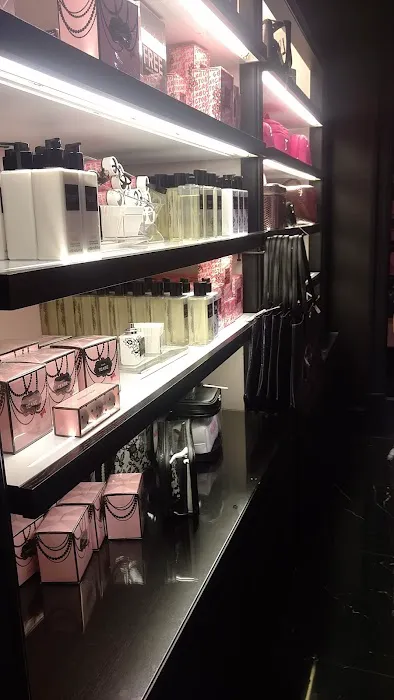 Victoria's Secret & PINK by Victoria's Secret 4