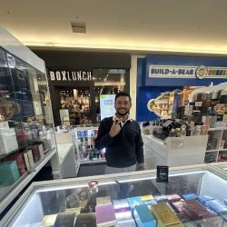 A & R Perfumes - University Park Mall ico