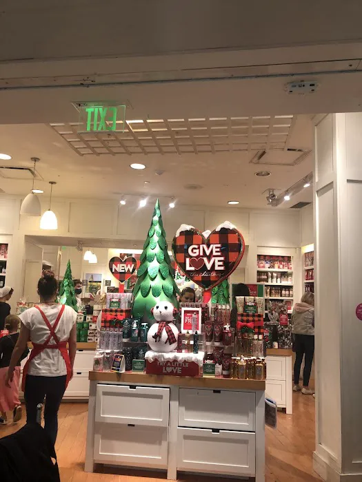 Bath & Body Works 1